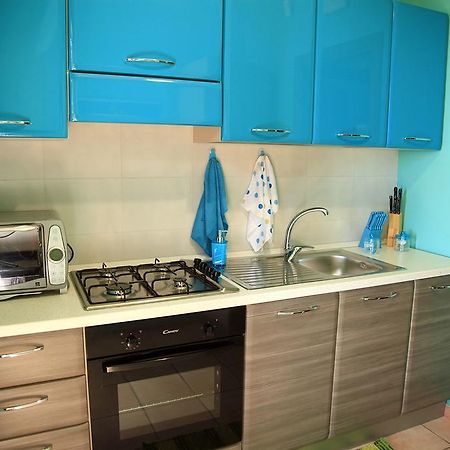 Casa Verde Mare Кастел ди Туза Екстериор снимка