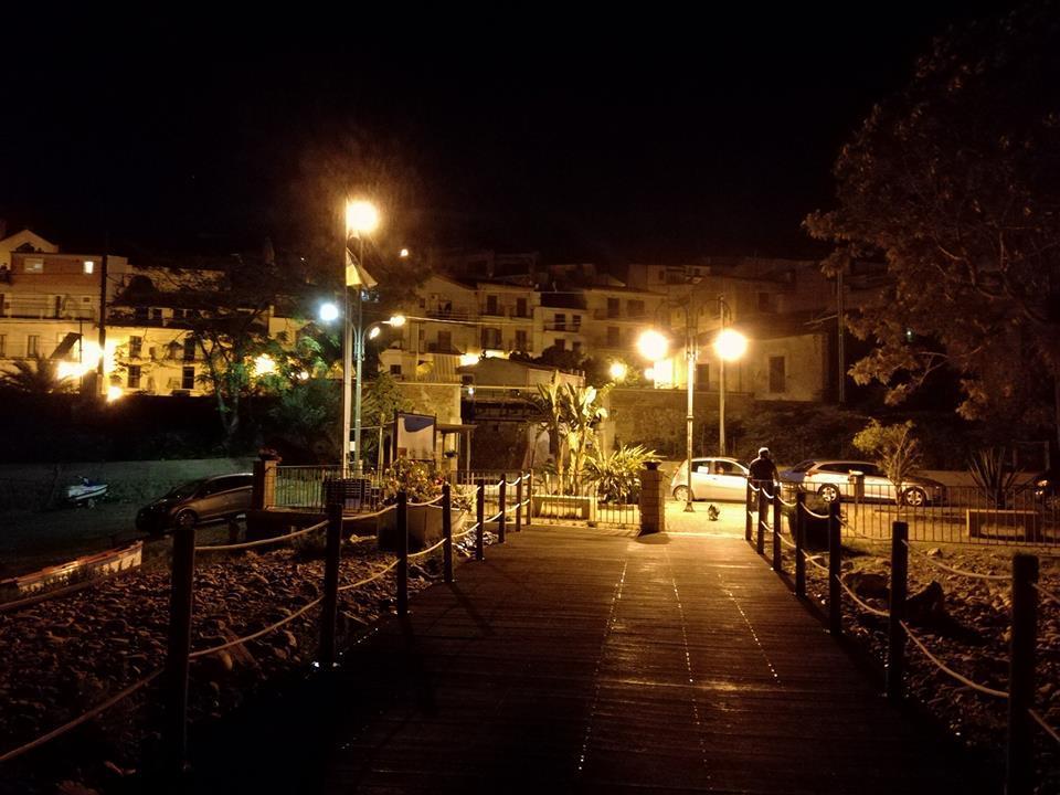 Casa Verde Mare Кастел ди Туза Екстериор снимка